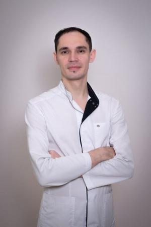 Врач-стоматолог хирург, имплантолог, ортопед Стрибезов Евгений Михайлович